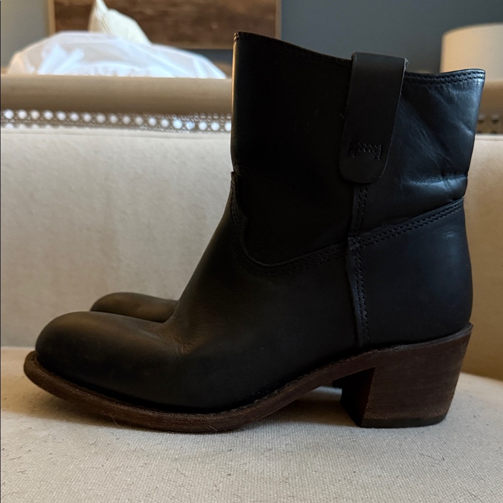 Red Wing Heritage discontinued Inez boots 6.5